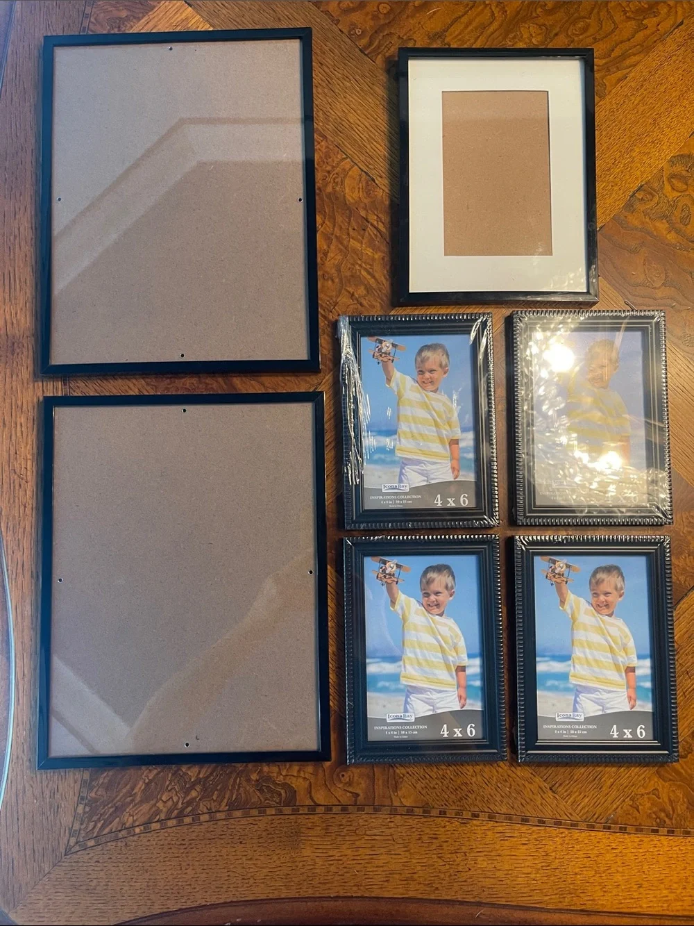 Frames picture Black plastic NWT 2 8 x 10, 1 5 x 7, 4 4 x 6 certificate holders